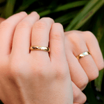 Par de Alianças Tradicionais em Ouro 18K com 1 Diamante - 4mm
