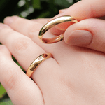 Par de Alianças Love Air em Ouro 18K - 4,0 mm com Diamante