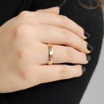 Par de Alianças Chanfradas em Ouro 18K - 4mm