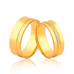 Par de Alianças em Ouro 18K com Diamantes