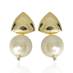 Brinco Base Triangular e Pérola 16mm Banho de Ouro 18K