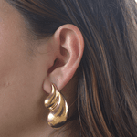 Brinco Duas Gotas Banho de Ouro 18K