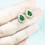Brinco Gota Pequeno Semijoia Banho De Ouro 18k Cristal Verde Esmeralda Cravação De Zircônia Detalhe Em Ródio