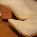 Bota Luana Branco Off