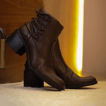 Bota Jéssica Marrom em Couro