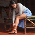 Bota Texana Loren Caramelo em Couro