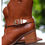 Bota Texana Loren Caramelo em Couro