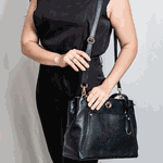 Bolsa Tiracolo Preta Couro Alça Removível Grande