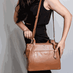 Bolsa Tiracolo Carmel Couro Alça Removível Grande