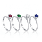 Anel Solitário Zircônia com Detalhes no Aro em Prata 925