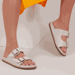 Rasteira Franshoes Birken Off White com Duas Fivelas