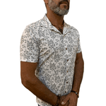 Camisa Branca Floral Preto Manga Curta