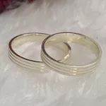 Aliança prata quadrada anatômica Com 3.5mm Toda diamantada com três canaletas lisas