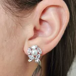 Brinco Com Zircônia Florzinha Prata 