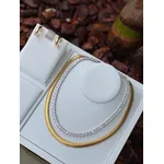 Gargantilha Luxo Riviera Corações Fecho Joia em Banho de Ródio Branco.