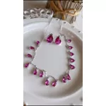 Colar Gotas na Pedra Fusion Turmalina Rosa em Banho de Ródio Branco.