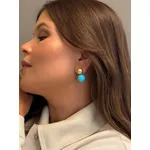BRINCO BOTÃO DUPLO TURQUESA BANHADO A OURO