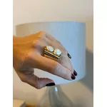 ANEL REGULÁVEL CHAPA E PÉROLAS BARROCAS BANHADO A OURO