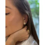 BRINCO RETANGULO CRAVEJADO P BANHADO A OURO 