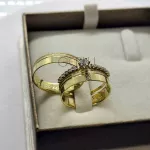 Par de Alianças Trabalhada Quadrada 5 mm em Ouro 14K