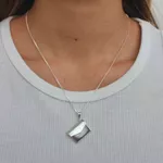 Colar Relicário Carta Personalizado Folheado em Prata 925