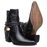 Bota Country Feminina Cano Curto Couro Legítimo Soft Preto com Pingente