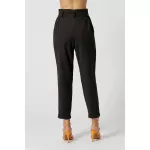 CALÇA CLOCHARD COM CINTO PRETO