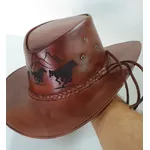 Chapéu de Couro Modelo Cavalos Country feito a Laser