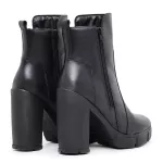Bota Salto Grosso Cano Curto Preta 16010