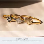 Bracelete Trevo Zamac Dourado Resina Preta