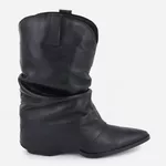 Bota Em Couro Bico Fino Natália Preto 