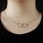 Colar Dois Círculos Entrelaçados Aço Inoxidável 
