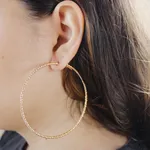 Brinco Argola Grande Texturizada Banho de Ouro 18K