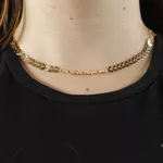 Colar Folhas Gregas com Zircônias Rosa Banhado a Ouro 18K