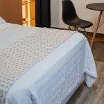 Manta Casal Multiuso Força do Querer p/ Cama, Sofá - Bege com Caramelo