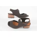 Sandália Salto Baixo Neoprene Café Ref. 09751.09422