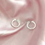 Brinco Cobra com Zirconia Prata 925