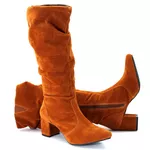 Botas Femininas Cano Enrugado Lirom Cano Alto Camurçada Caramelo