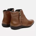 Bota Feminina Flat Carola Em Couro Caramelo 