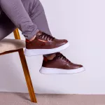 Tênis Casual Masculino Vancouver em Couro Café Sola Branca 6030