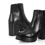 Bota Coturno Couro Issy Plain Preto Tratorada