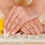 Par de Alianças Quadrada de Casamento em Ouro 18K 