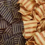 Pururuca de Trigo Crua Para Fritar Salgadinho de Bacon Listrada 1kg + Tempero de Bacon