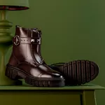 Bota Feminina Franshoes Angel Cano Curto com Zíper e Spike Capuccino