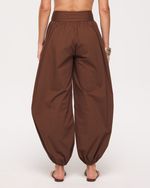 CALÇA CHARLOTTE MARROM CAPPUCCINO 