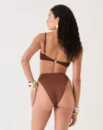 CALCINHA BIQUÍNI HOT PANTS CAVADA MARROM LIZ