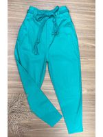 Calça Cenoura com Cinto Trançado Verde Água