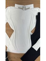 Blusa Tricô Branca Gola Bordada