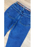 Calça mom jeans com Cinto