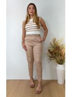 Calça Cenoura Nude com Cinto 